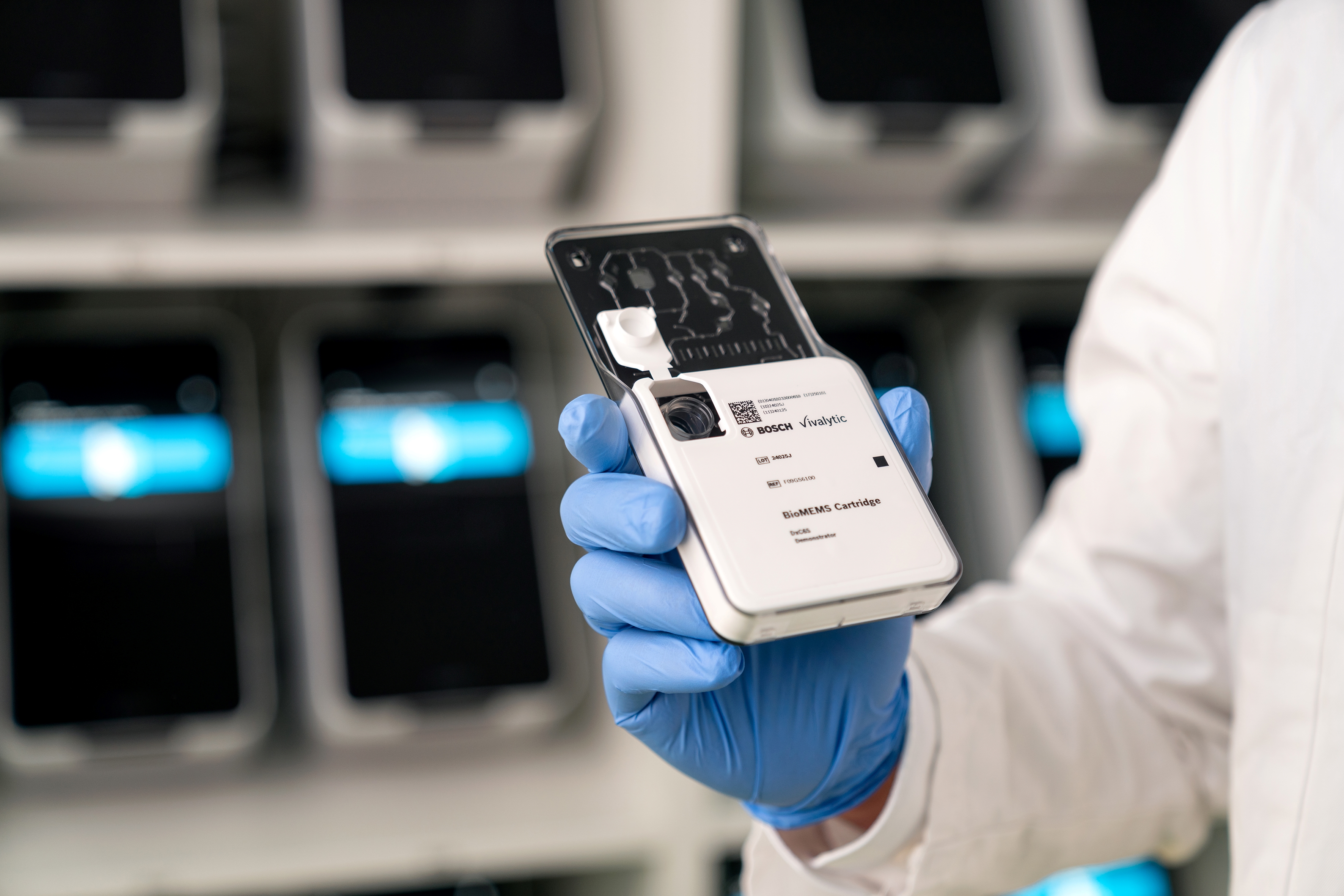 Laboratory the size of a smartphone: Prototype of a BioMEMS test cartridge for the Vivalytic analysis platform