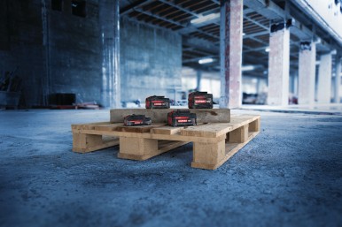 New Bosch battery range for professionals. Expert 18V: Maximum power, longer runtime