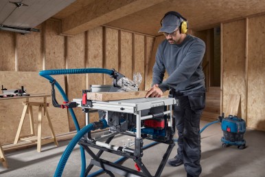 New addition to the Bosch Professional 18V System: Mobile cordless table saw wit ...