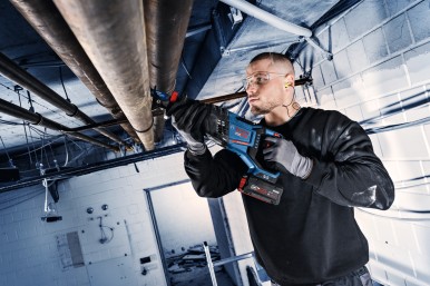 New in Bosch’s top performance class: Powerful reciprocating saw for professiona ...