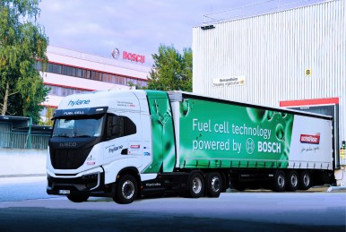 The fuel-cell truck in action