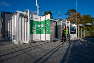 First in-house electrolyzer with Bosch Hybrion electrolysis stacks