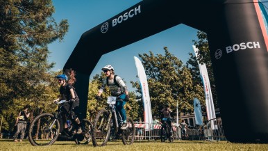 Neunte Saison der Bosch eMTB Challenge: Etablierte Event-Serie wird größer und i ...