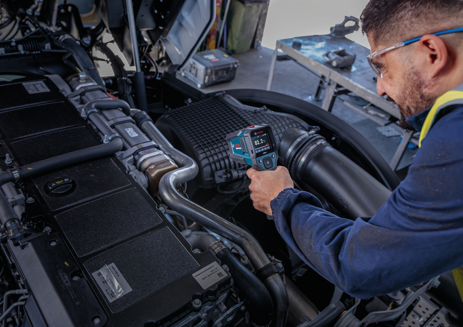 Bosch is expanding its range of measuring tools with two new infrared thermometers