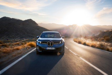 BMW iX3 (© BMW AG)