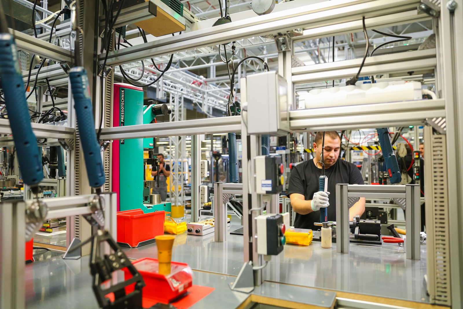 Bosch Power Tools achieves production record Bosch Media Service