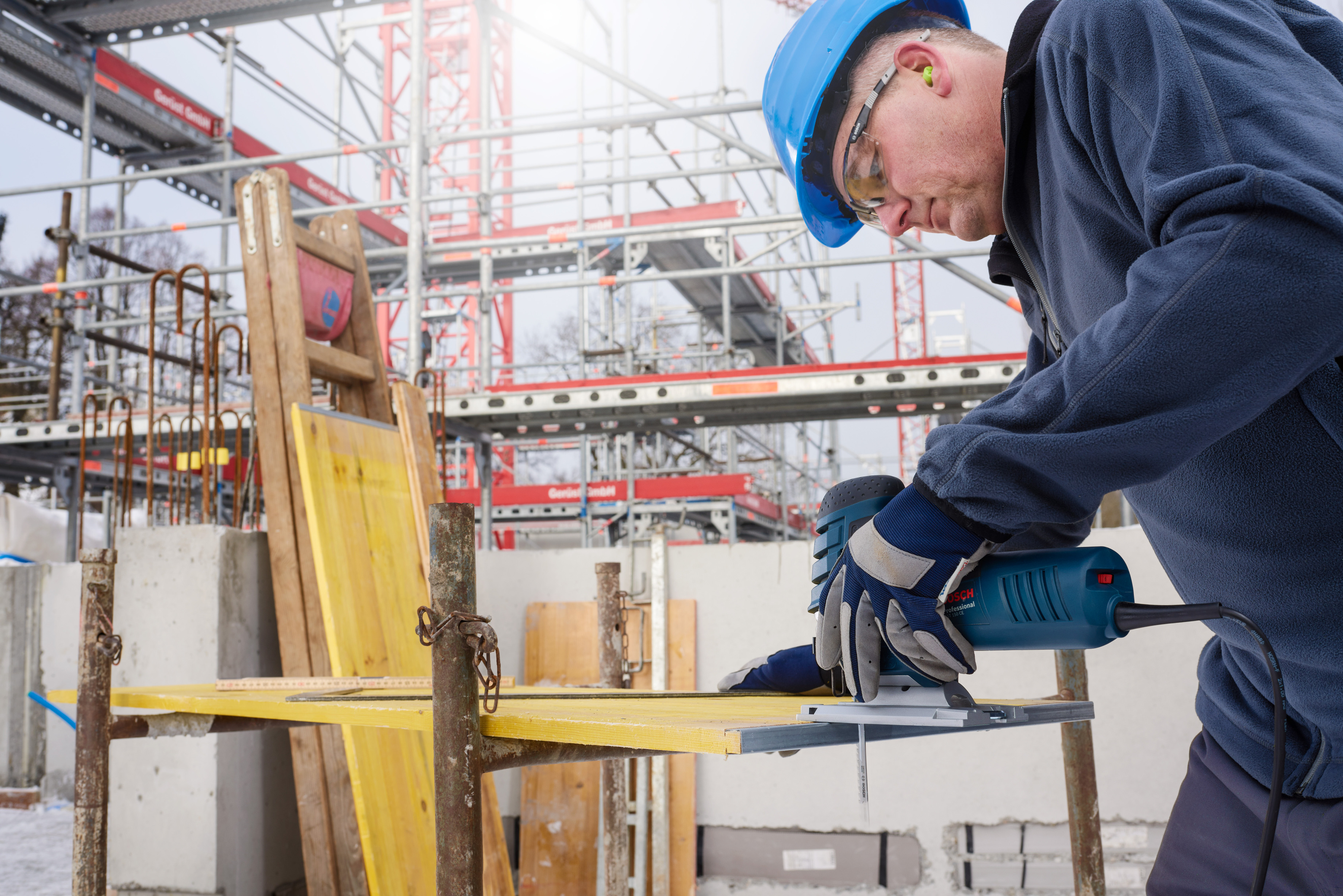 Schnelle Trennschnitte für jede Materialdicke: „Progressor for Wood+Metal“-Stichsägeblatt von Bosch 