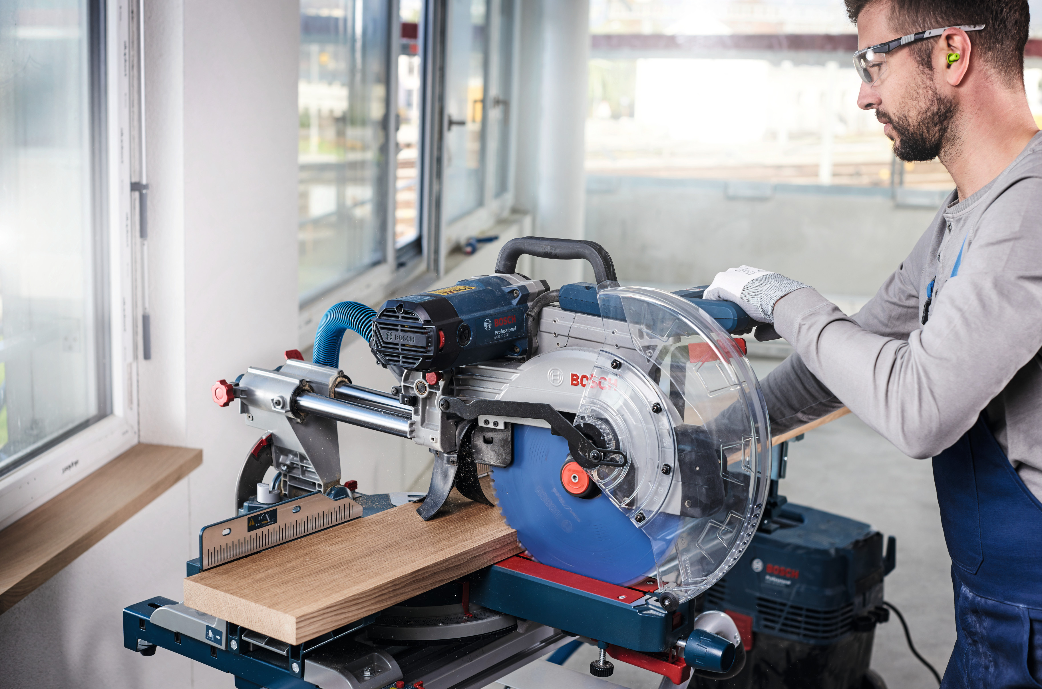 The right circular saw blade for almost any machine model: Bosch “Expert for” circular saw blades for professionals 