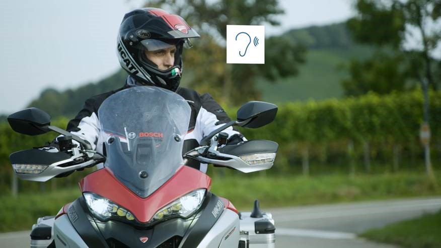 The digital protective shield for motorcycles
