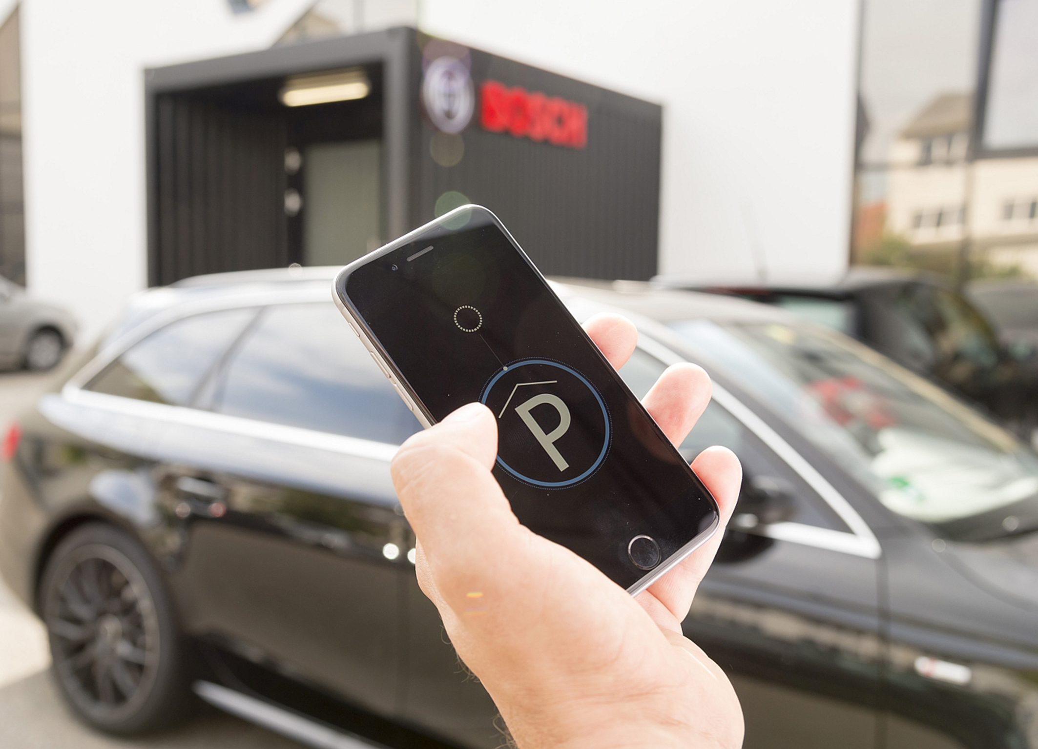 Connected and automated from Bosch – Taking the hassle out of parking