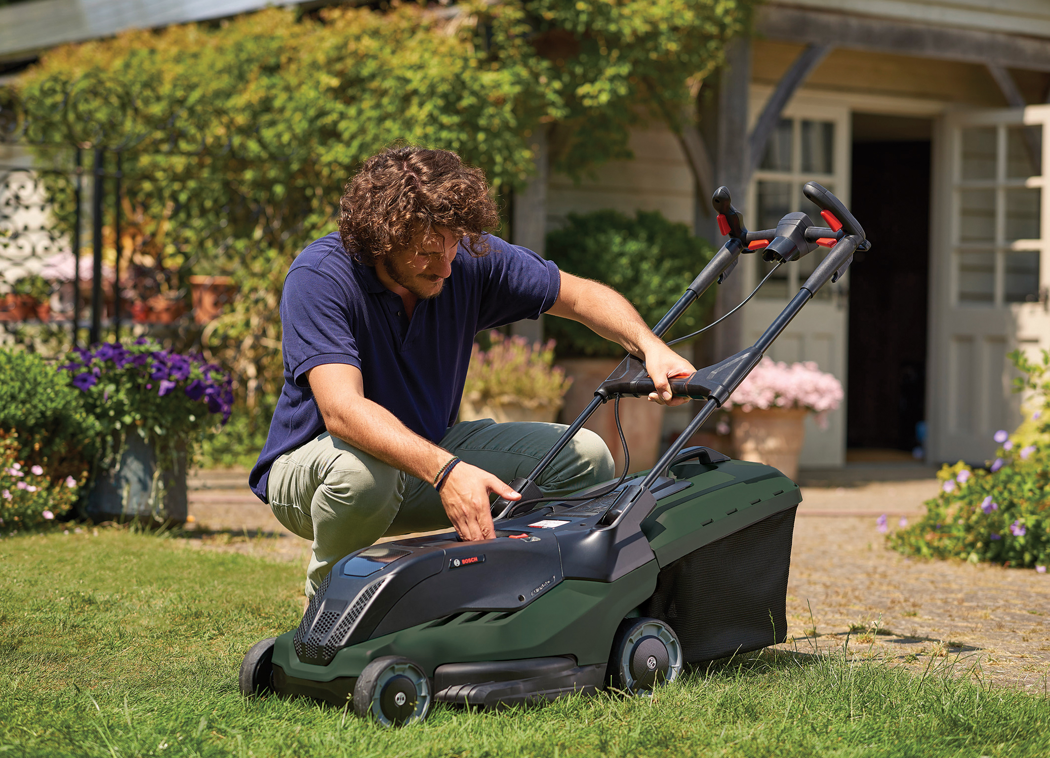 The lawn mower 5.0 ultra. Газонокосилка Bosch ADVANCEDROTAK 660. Bosch ADVANCEDROTAK 760. Bosch ADVANCEDROTAK 660 (06008b9201). Газонокосилка Advanced Rotak 760.