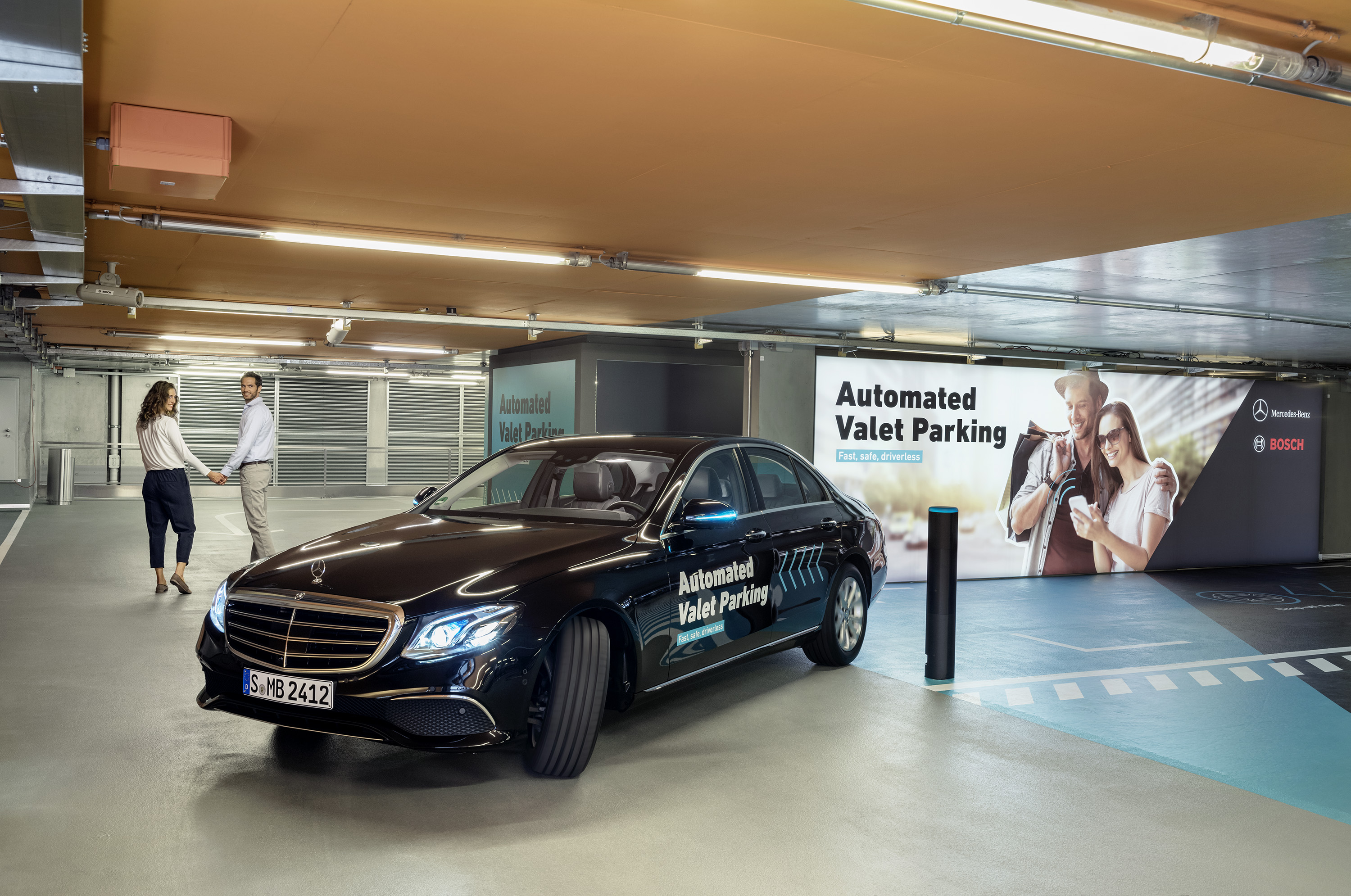 Automated Valet Parking im Parkhaus des Mercedes-Benz Museums in Stuttgart 