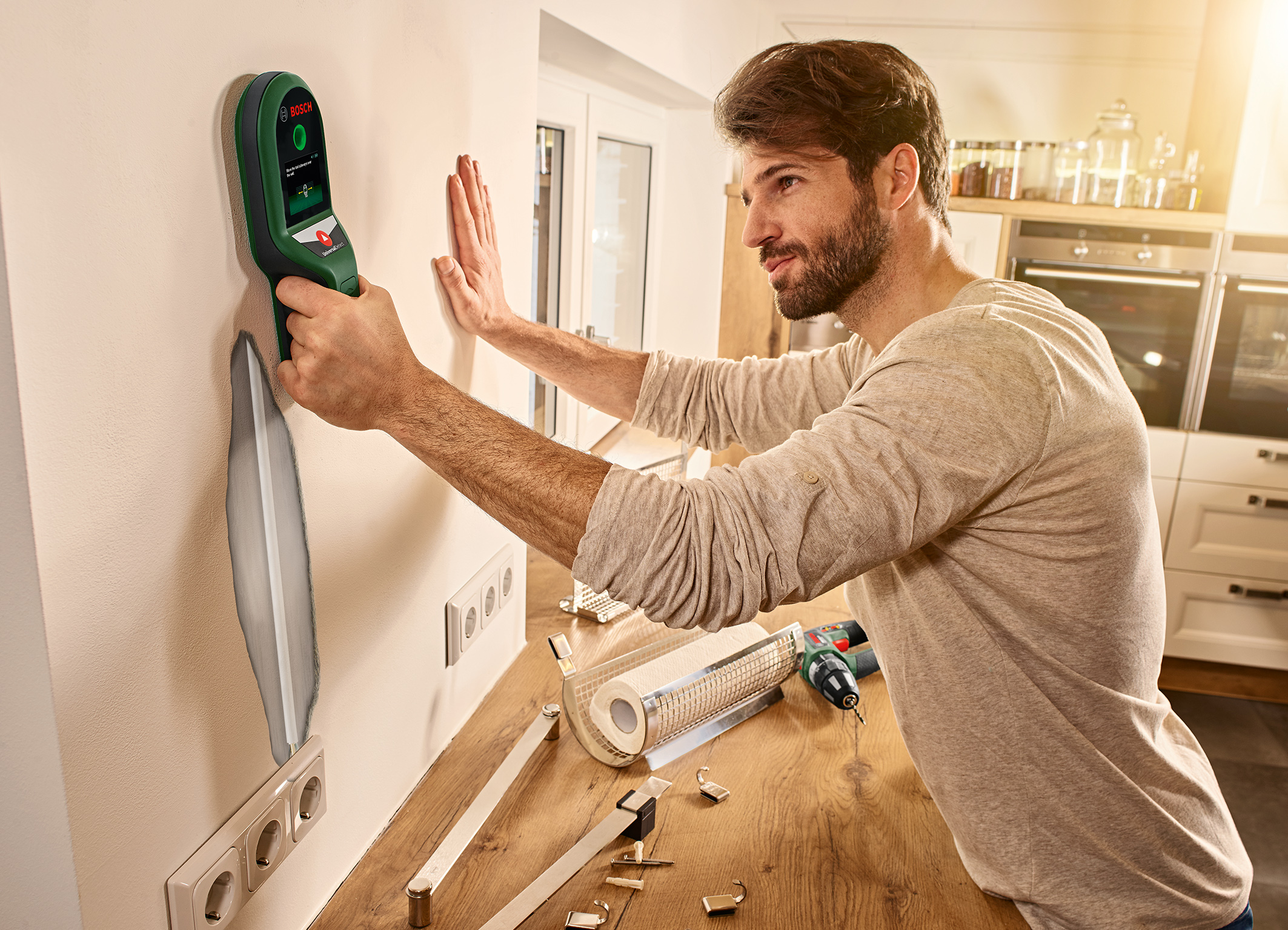 Easy to use and interpret results: UniversalDetect digital detector from Bosch