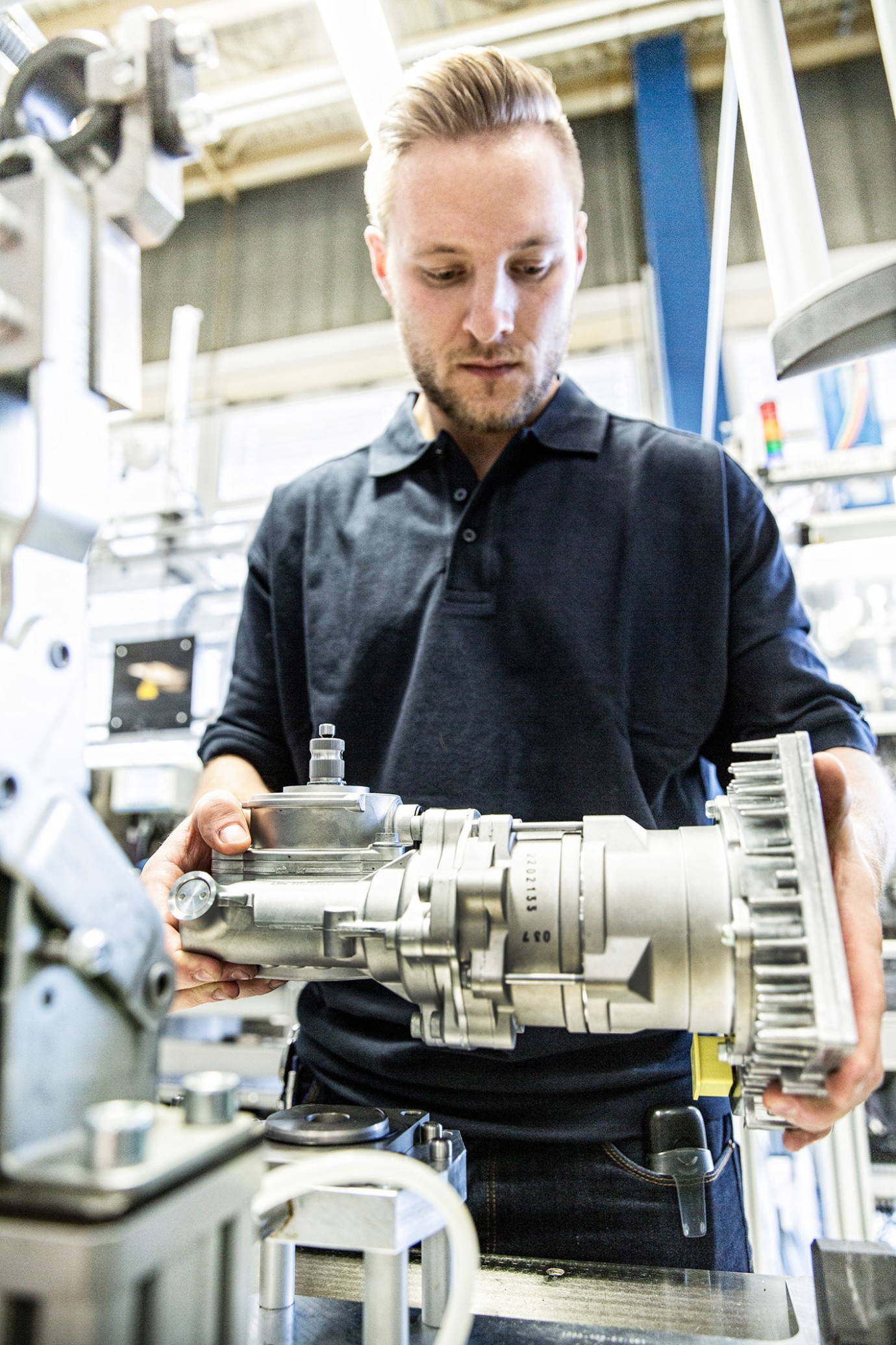 Electrohydraulic steering system Servotwin Bosch Media Service