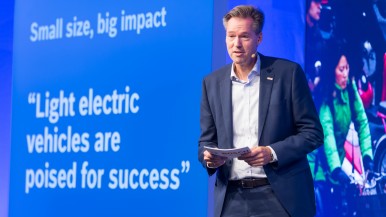 Bosch bringt kleine Elektrofahrzeuge in die Stadt