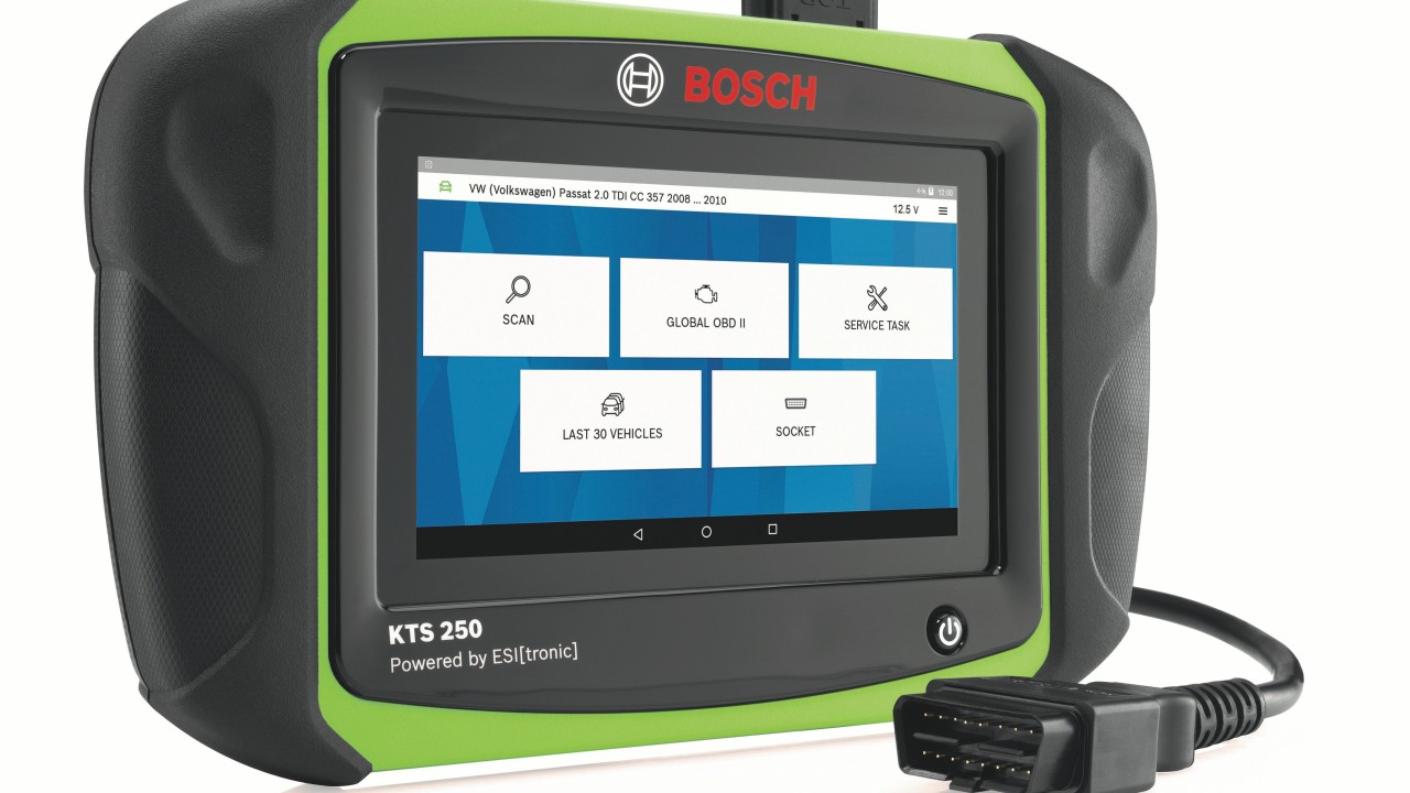 Nouveau testeur compact Bosch KTS 250 pour un diagnostic mobile et