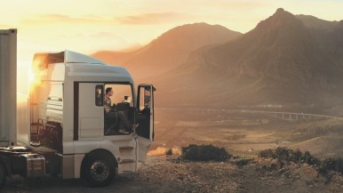 Nouvelle batterie AGM Bosch pour poids lourds : la réponse aux besoins spécifiqu ...