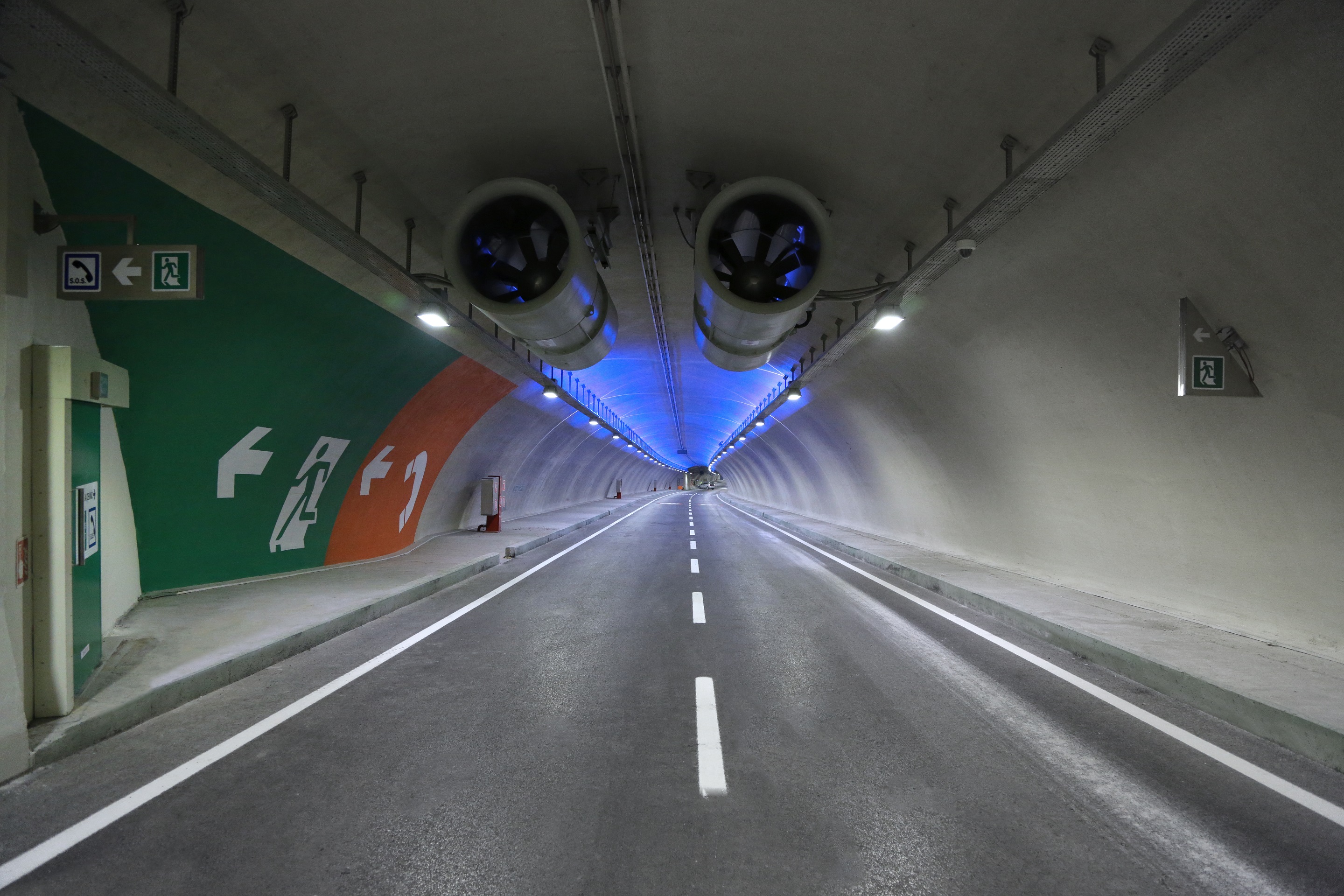 Conectando continentes Bosch implanta sistema de segurança no novo Túnel Eurásia