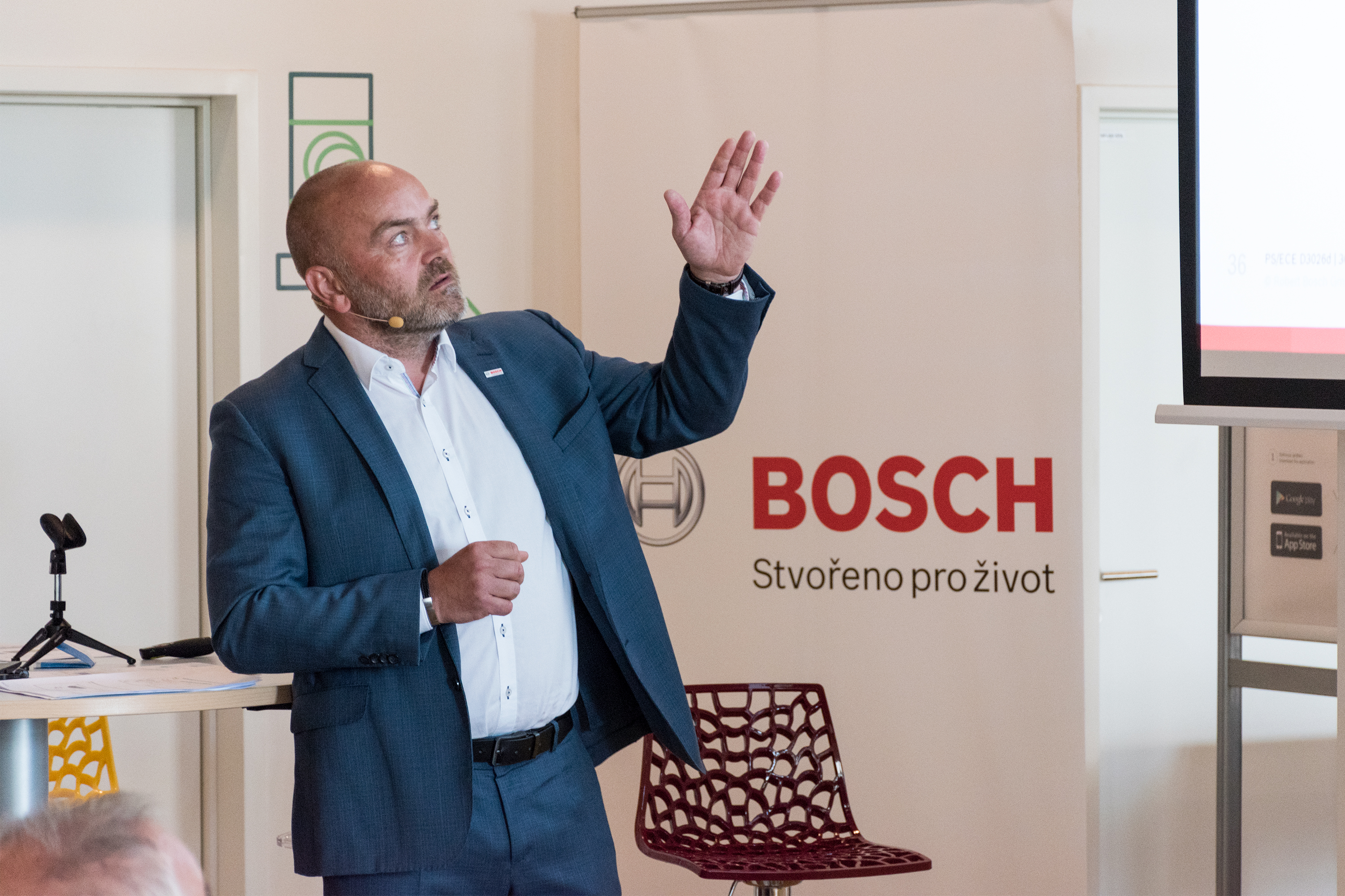 Generální manažer Bosch Group v ČR Milan Šlachta během výroční tiskové konference