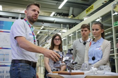 Bosch představil již pojedenácté studentům vysokých škol společnost, výrobu a mo ...