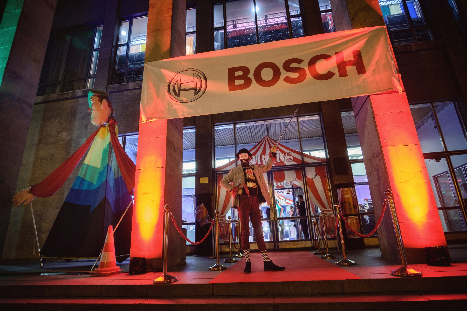 Patnáctý reprezentační ples firmy Bosch Diesel s.r.o. ve stylu cirkusu
