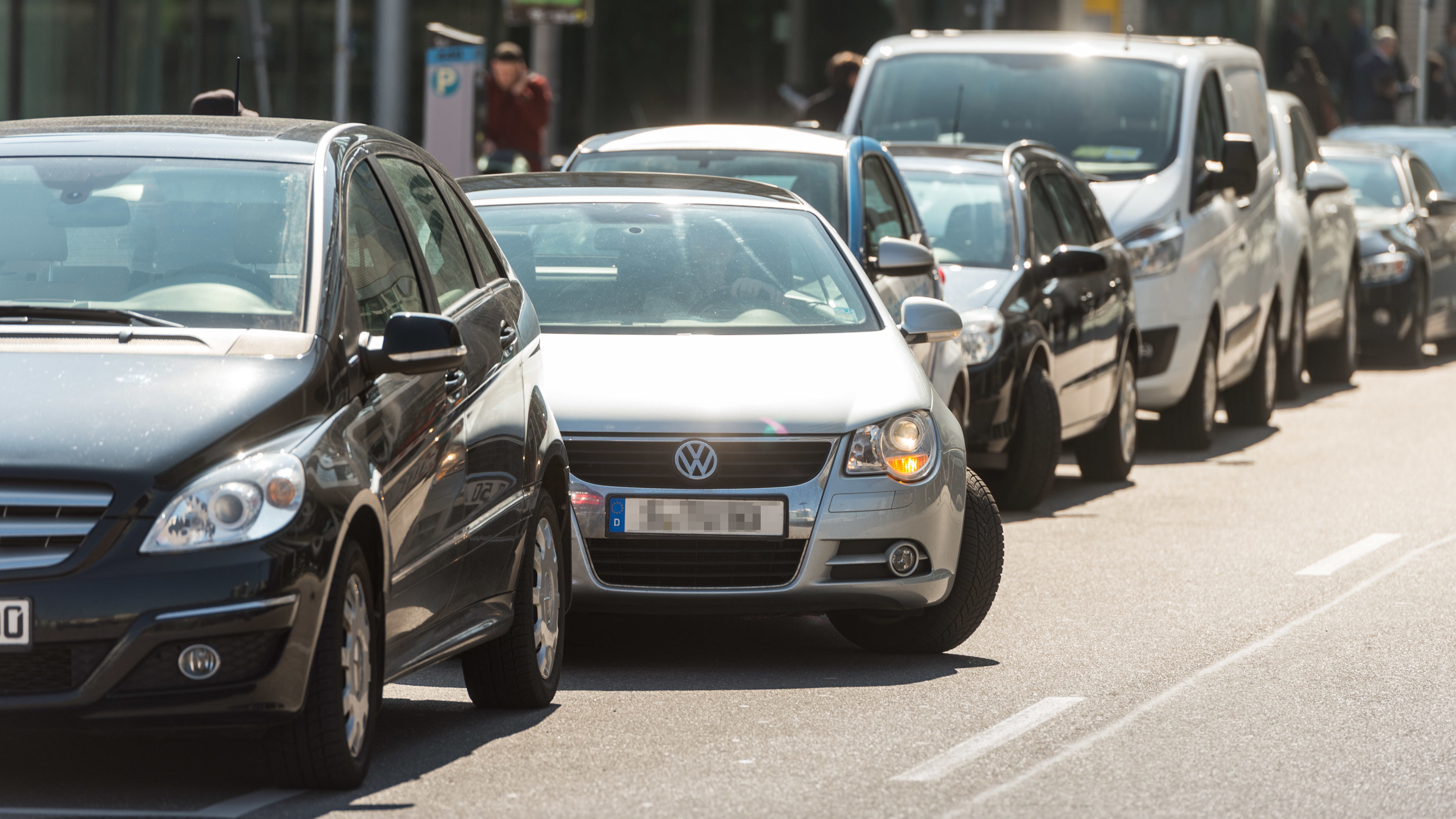 Germania: le funzioni di parcheggio assistito equipaggiano più le vetture mid-size di quelle premium