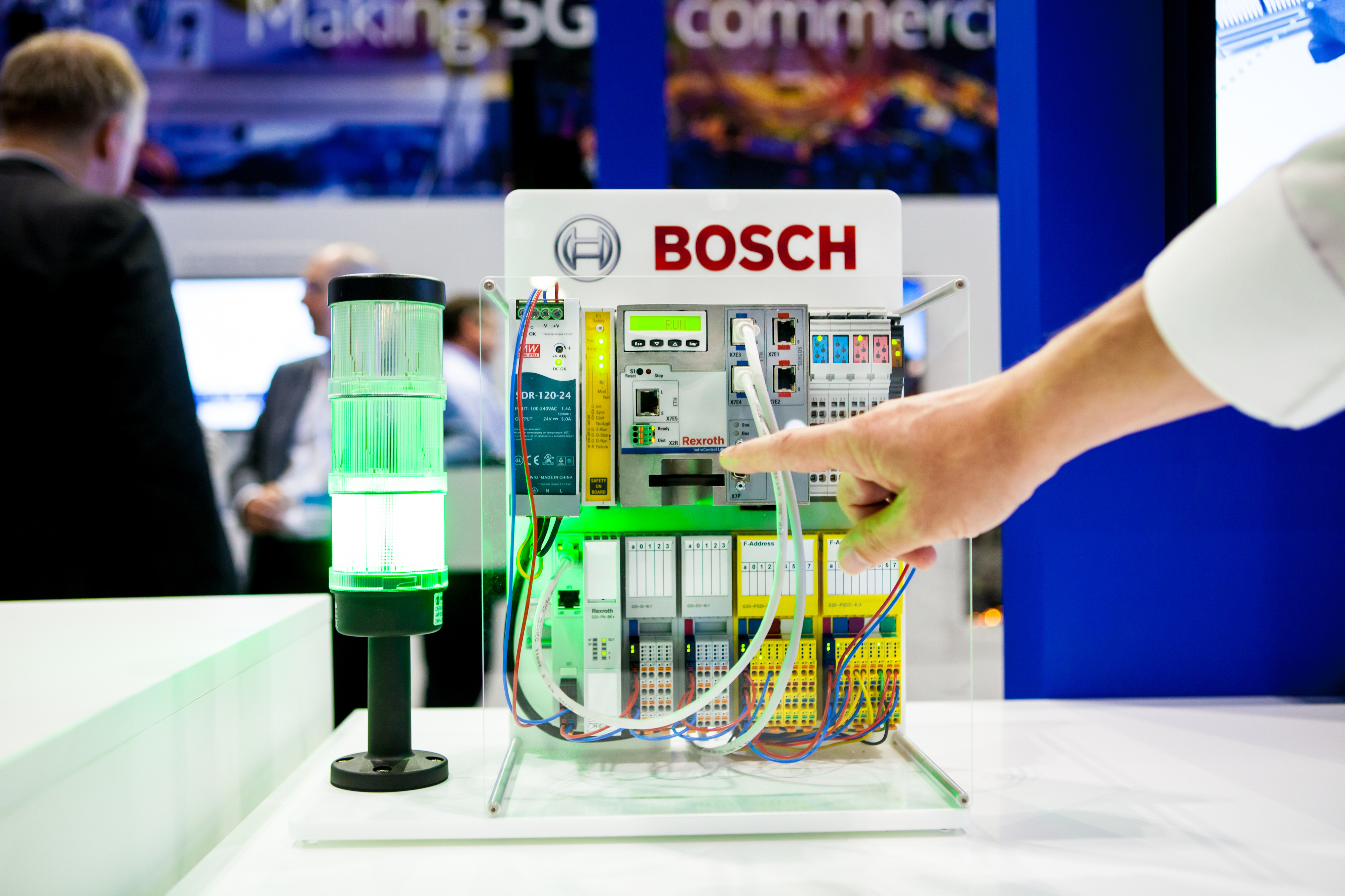 Bosch rende le fabbriche smart