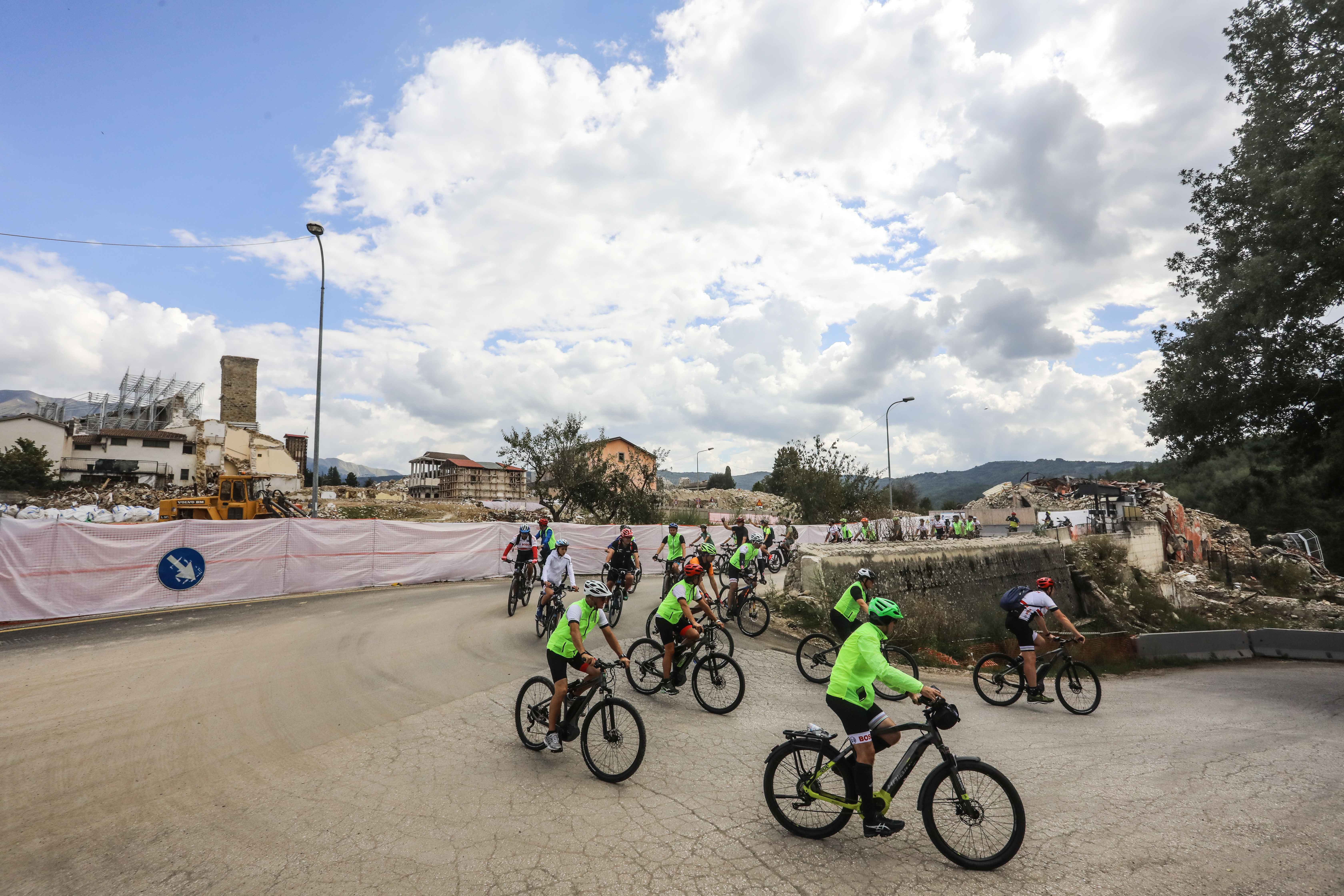 Bosch torna nelle zone terremotate: in eBike per riscoprire il territorio