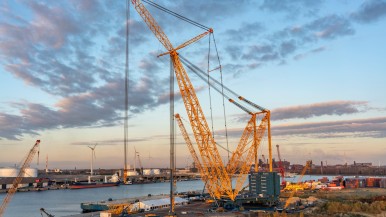 Sarens has launched the largest crane in the world