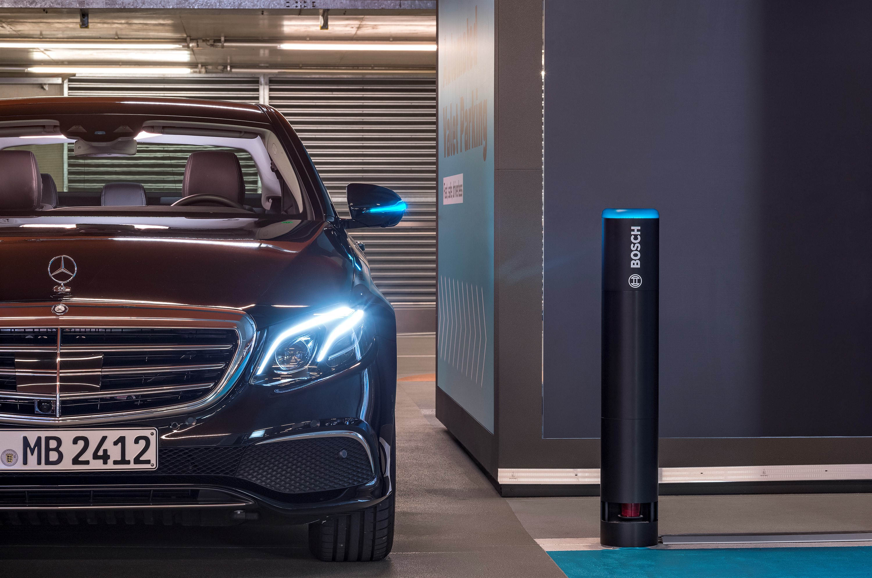 World first: Bosch and Daimler obtain approval for driverless parking without human supervision