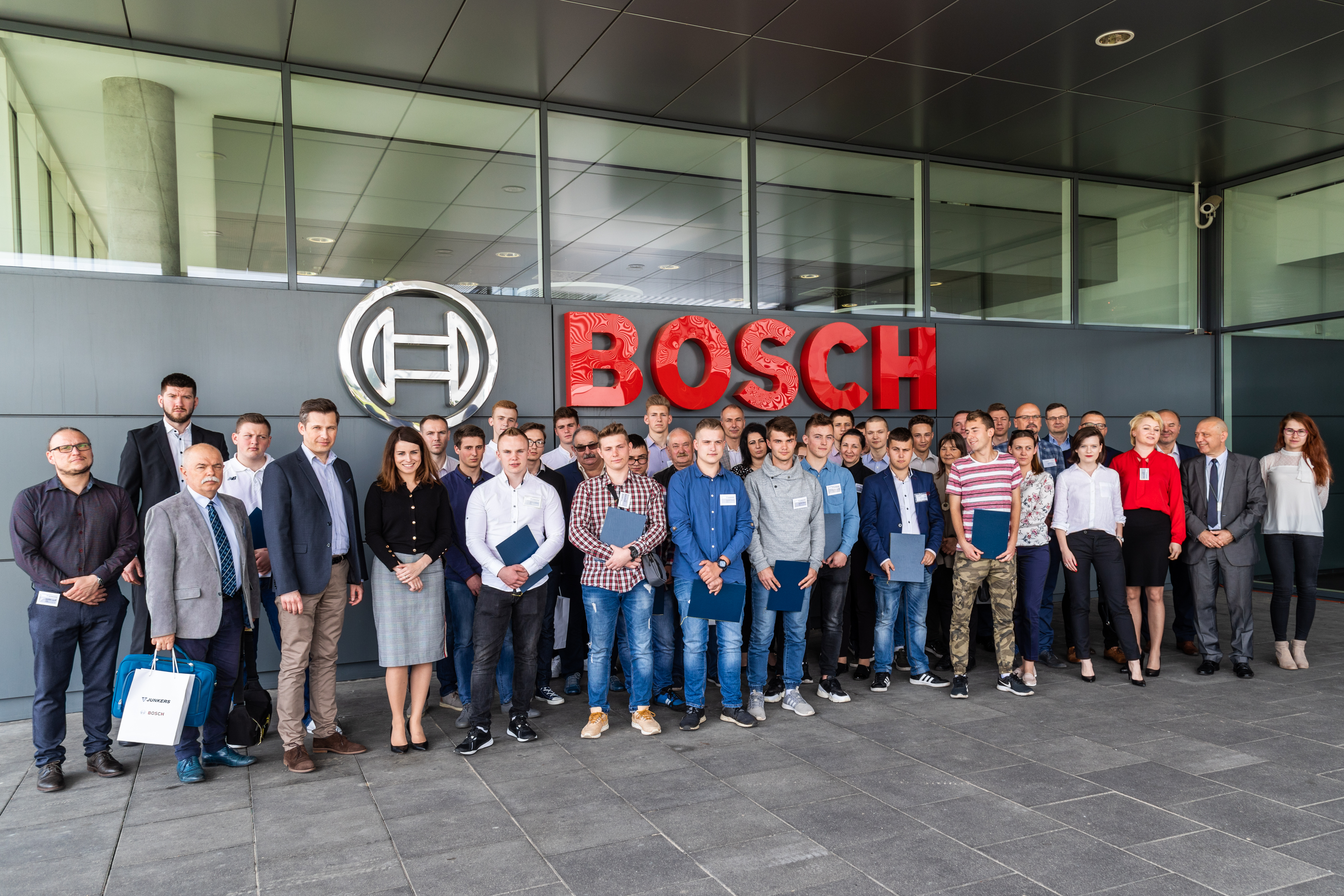 Uczniowie z całej Polski nagrodzeni przez Junkers-Bosch w programie JUNKERS SZKOLI