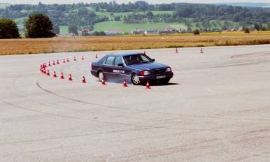 Testy ESP® na torze w Schwieberdingen w 1995 roku.