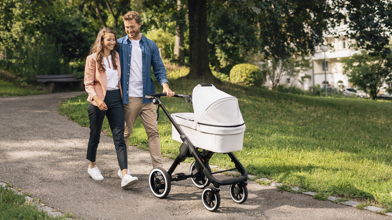 From the wind tunnel to the sidewalk: Bosch is bringing smart electrical drives to strollers