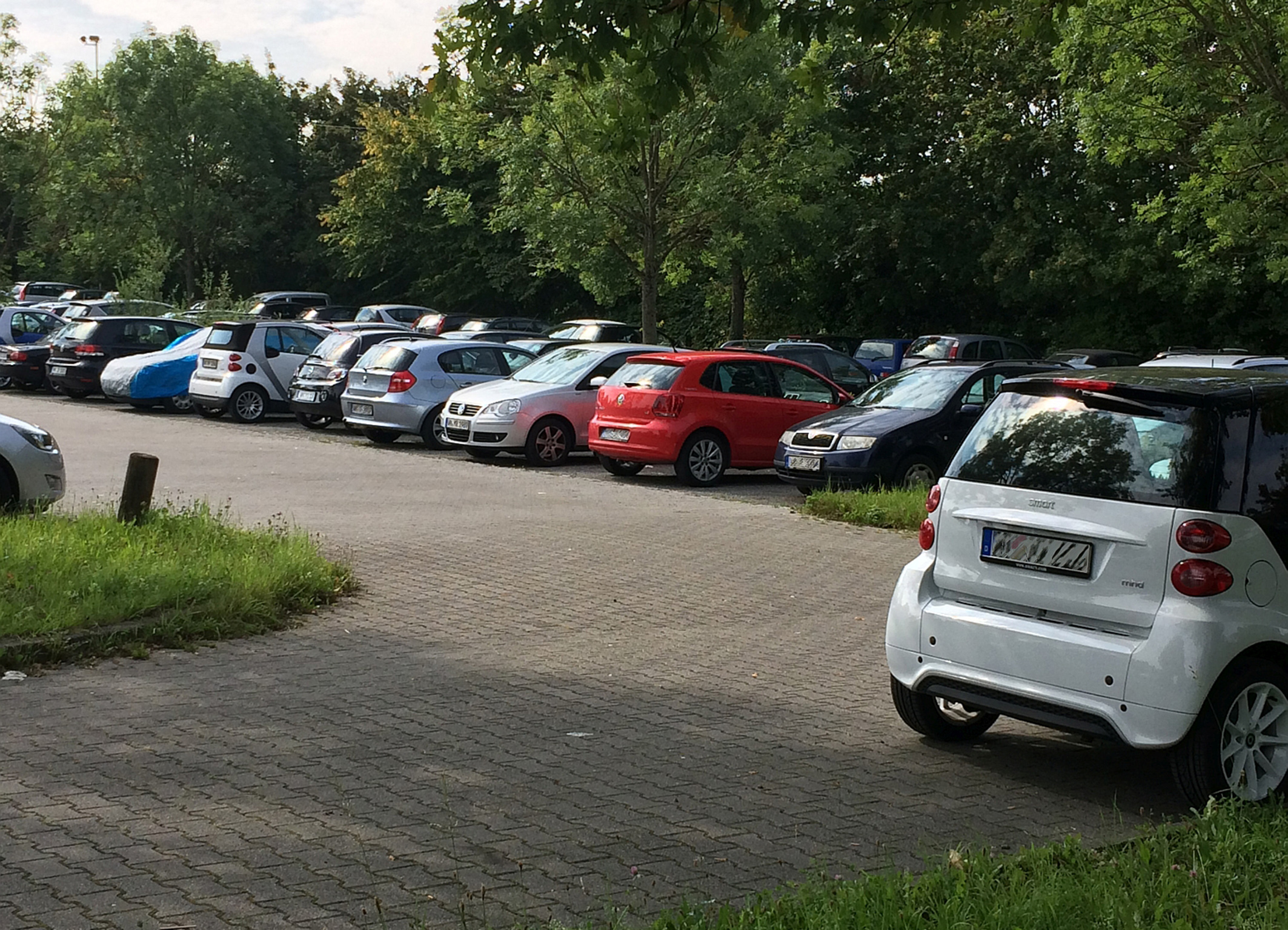 Proiect pilot în Stuttgart. Locuri libere în parcările de tip „park and ride” la un click distanţă