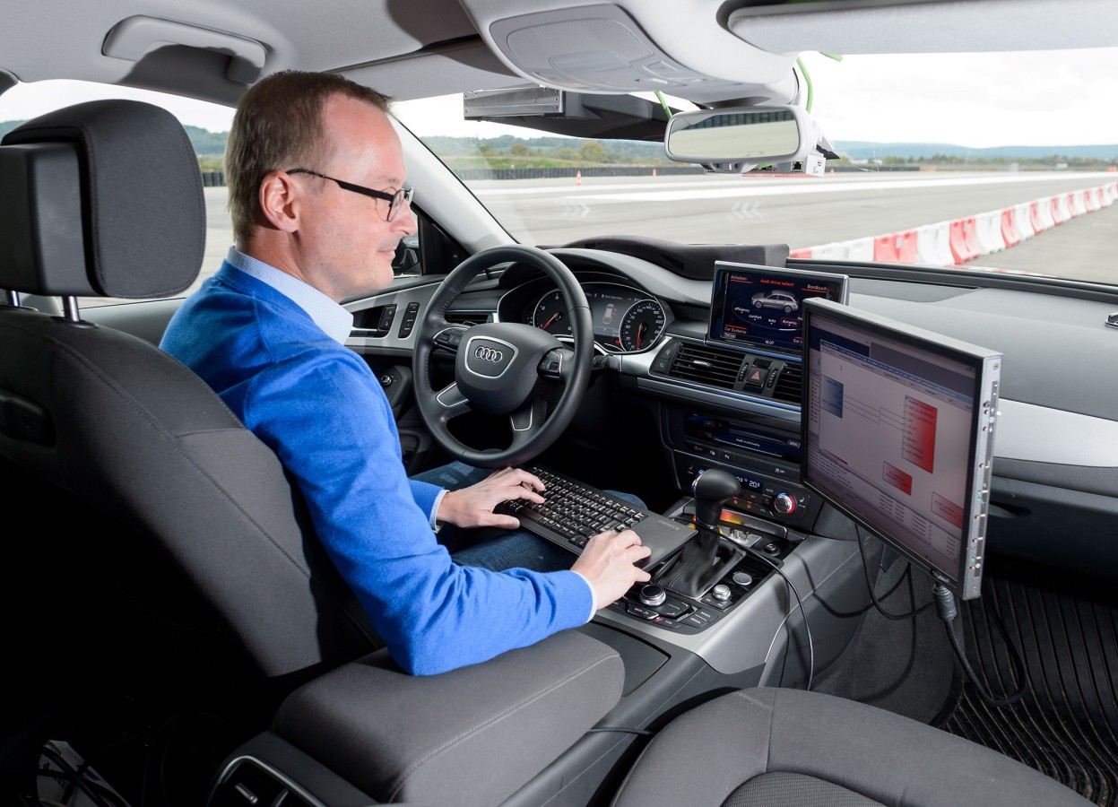 Driver help. Машина руководителя. Современные технологии в автоиндустрии. Машины начальства. Машина начальника