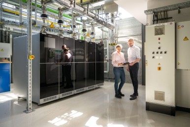 Nell’era dell’idrogeno: Bosch avvia la produzione in serie del fuel cell power module