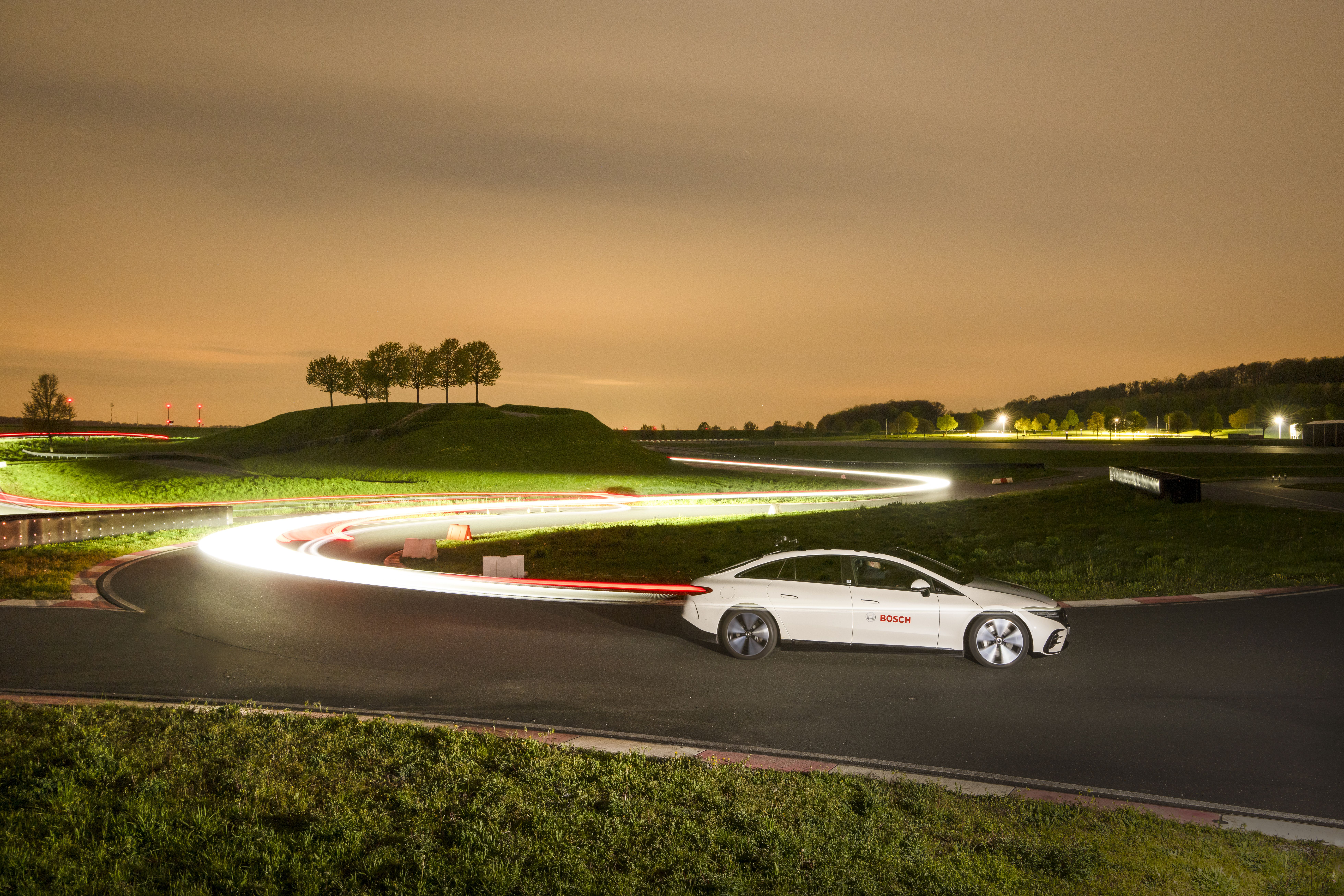 Algoritmi in azione: il Vehicle Motion Management di Bosch rivoluziona l'esperienza di guida