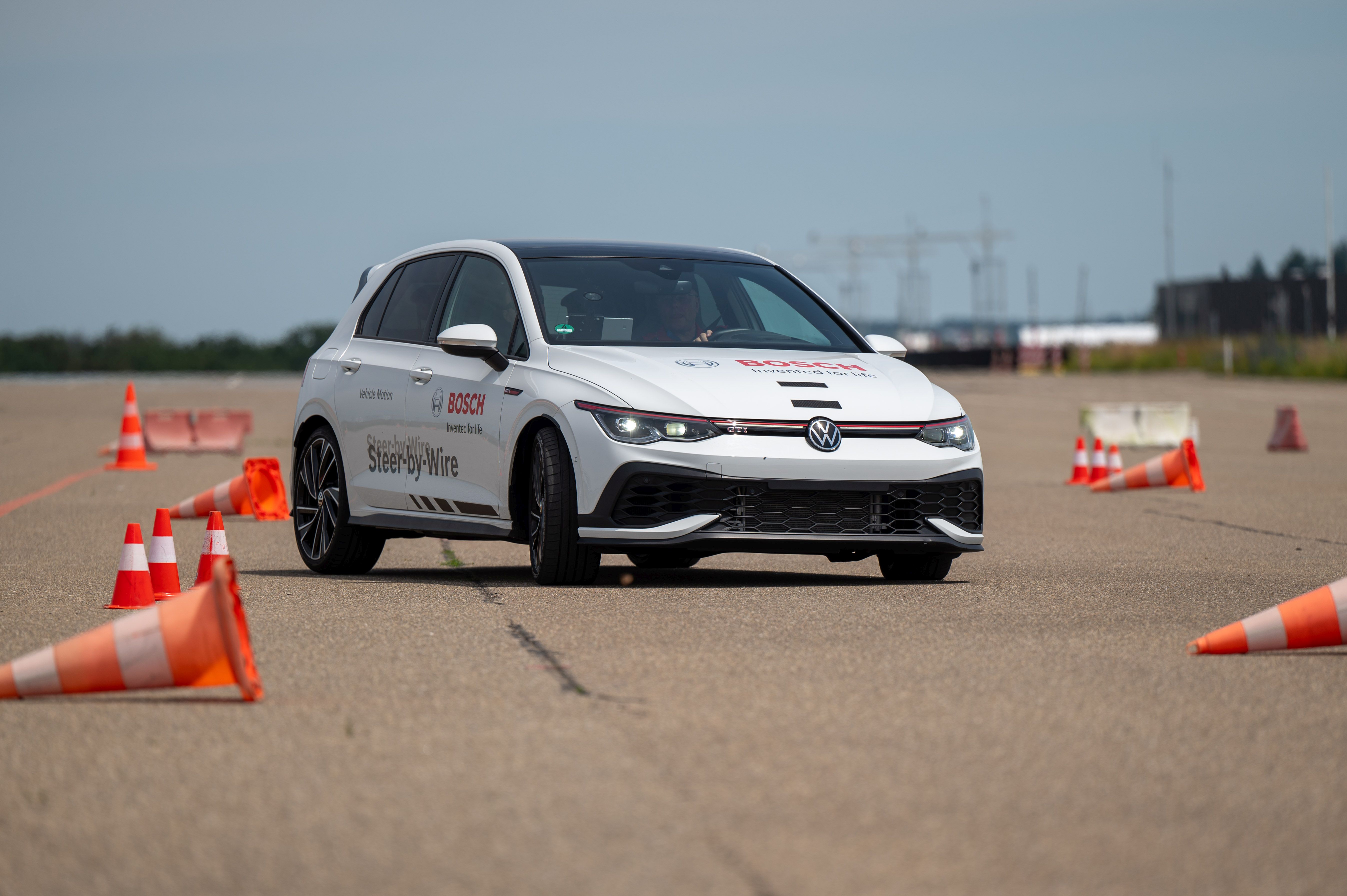 Algoritmi in azione: il Vehicle Motion Management di Bosch rivoluziona l'esperienza di guida