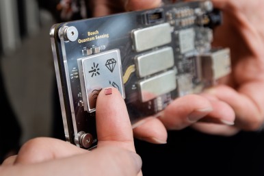 Bosch costituisce una società con il fornitore di diamanti sintetici Element Six