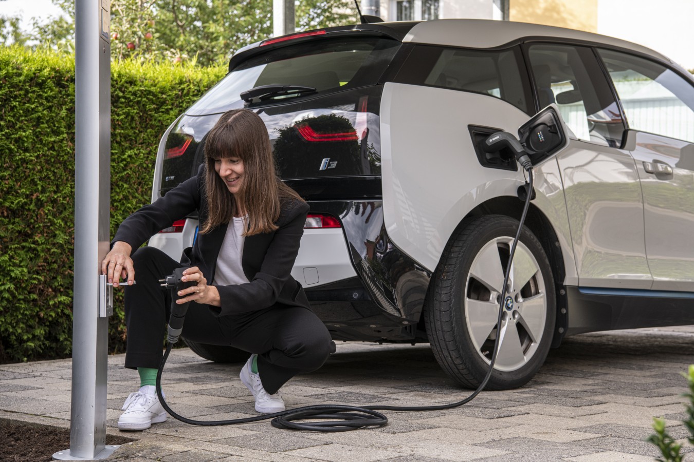 Bosch rezygnuje z ciężkiego kabla do ładowania