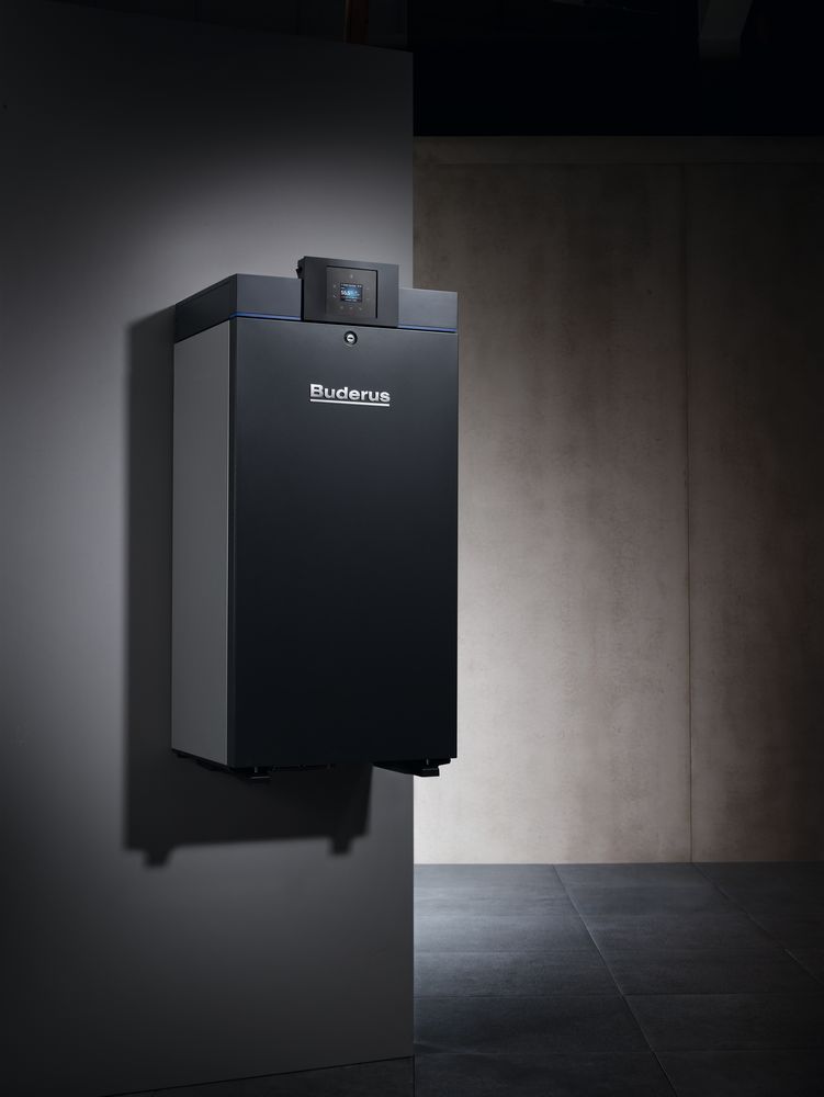 Wydajny, kompaktowy i łatwy w montażu: Nowy gazowy kocioł kondensacyjny Logamax plus GB272 o mocy znamionowej do 150 kW