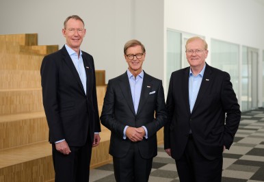 Dr Christian Fischer (z lewej), prof. Stefan Asenkerschbaumer (w środku), dr Ste ...