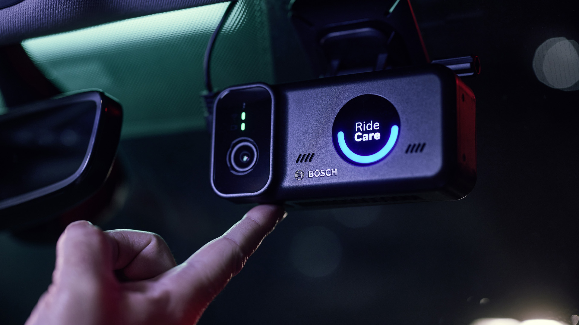 Transparency for all parties in ride-hailing with Bosch RideCare companion