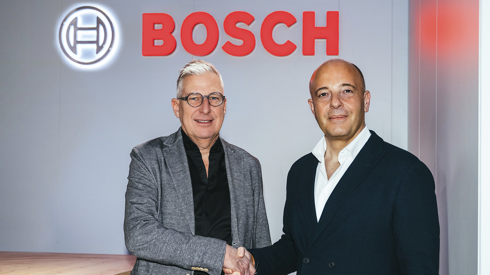 Complete vehicle engineering from a single source: EDAG and Bosch Engineering agree to project-based collaboration