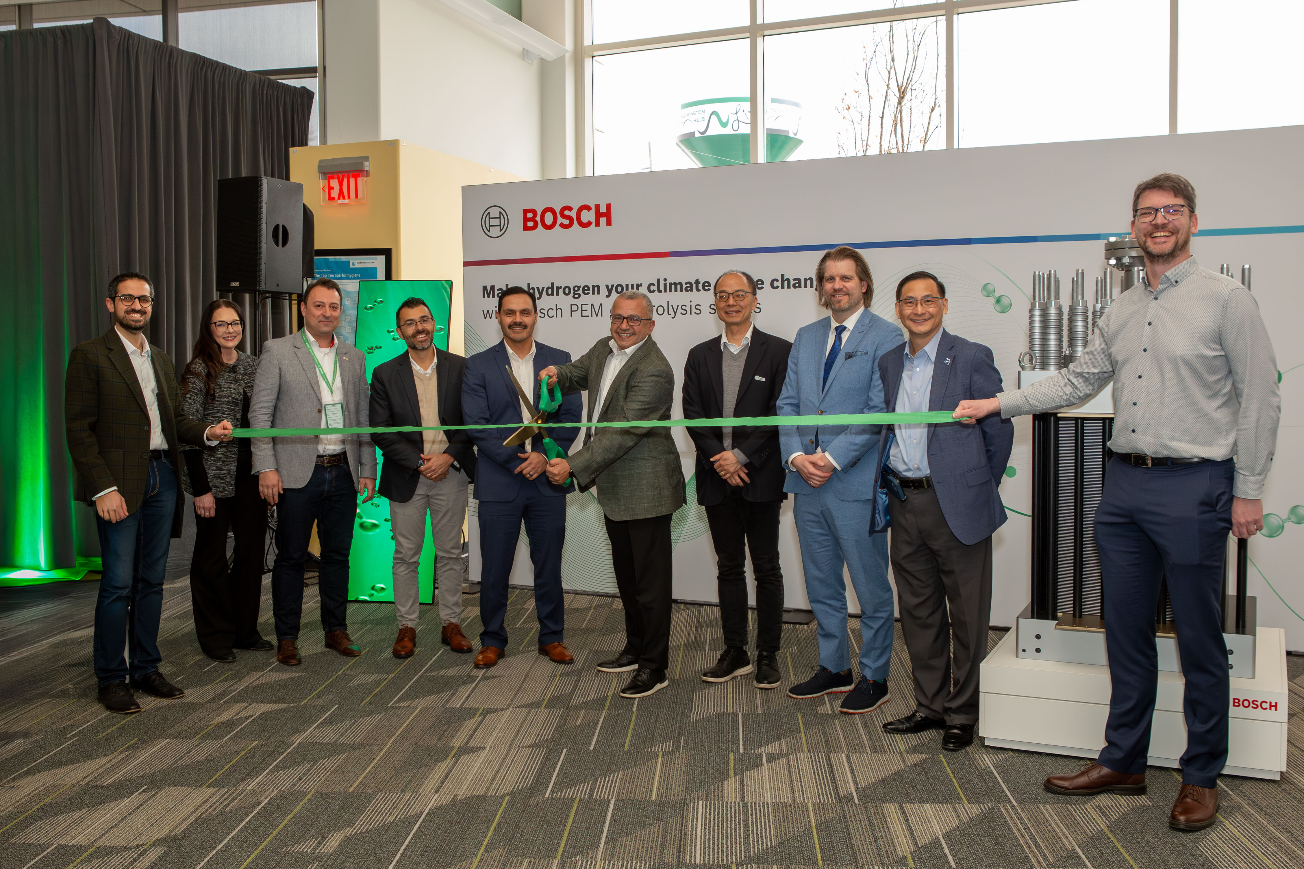 Hydrogen Technology Day marked the commissioning of a new electrolyzer at Bosch’s North American headquarters, designed to produce hydrogen for engineering and testing activities.