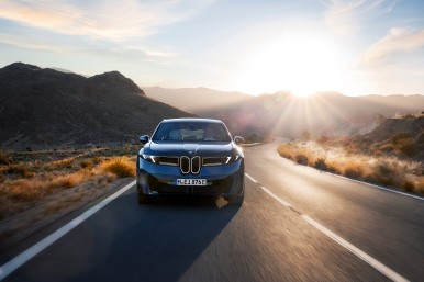 BMW iX3 (© BMW AG)